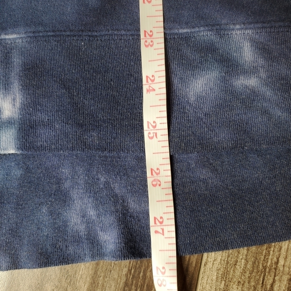 PINK Victoria's Secret Oversized Blue Tie Dye Turtleneck Sweatshirt EUC - Picture 8 of 16